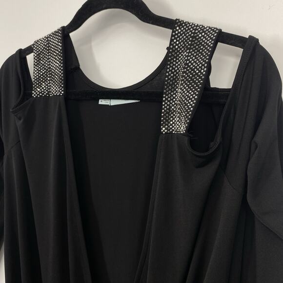 Maurices Black Slinky Knit Top Size Medium Studded Shoulders Cut Out long Sleeve - Picture 3 of 10